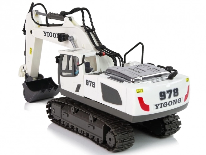 Remote Controlled Excavator with Track Wheels