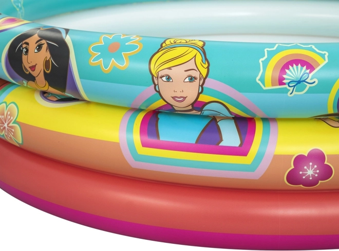 Soft and safe inflatable floor