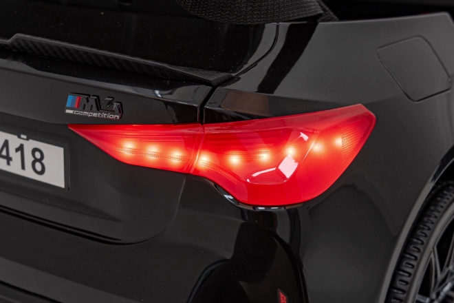 BMW M4 Biele Vozidlo – Čierne
