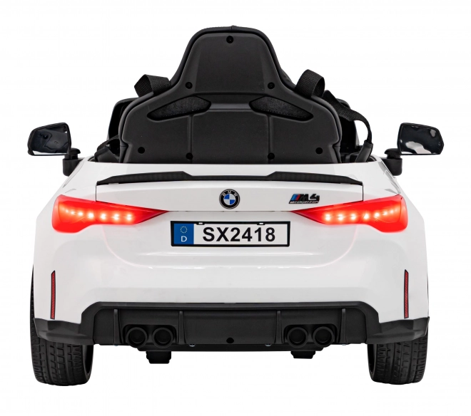 BMW M4 Biele Vozidlo – Biele