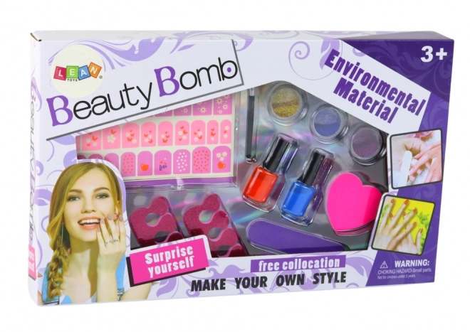 Nail Art Set with Stickers - Beauty Bomb