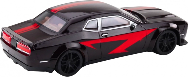 Sportovní auto s mechanickým pohonem černo-červené