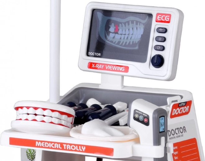 Realistisk undersøgelse med lys og lyd