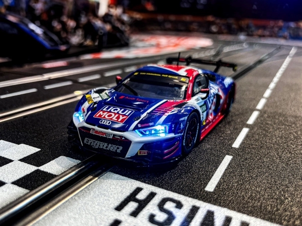 Valósághű világítás versenyhangulathoz