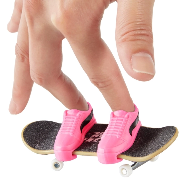 Fingerboard with Removable Skate Shoes by Hot Wheels