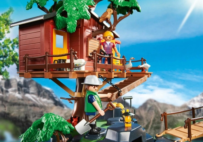 Treehouse Adventure Figurine Set