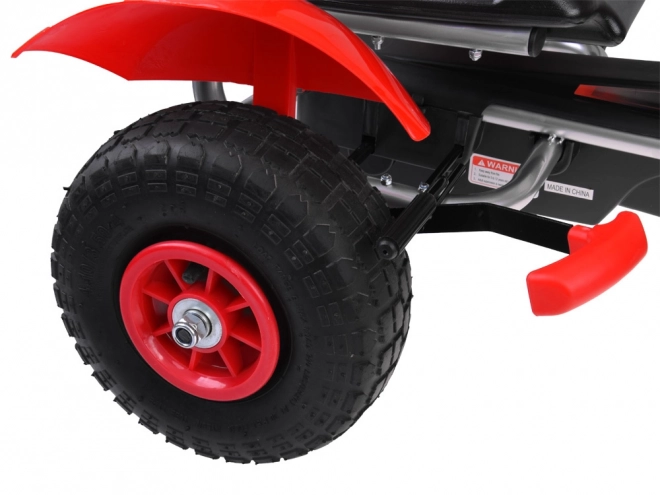 Sportlicher grüner Tretauto-Kart mit aufblasbaren Rädern