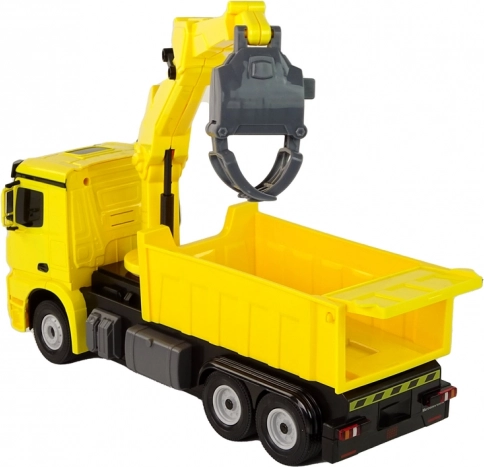 Functional grabber for construction-site play