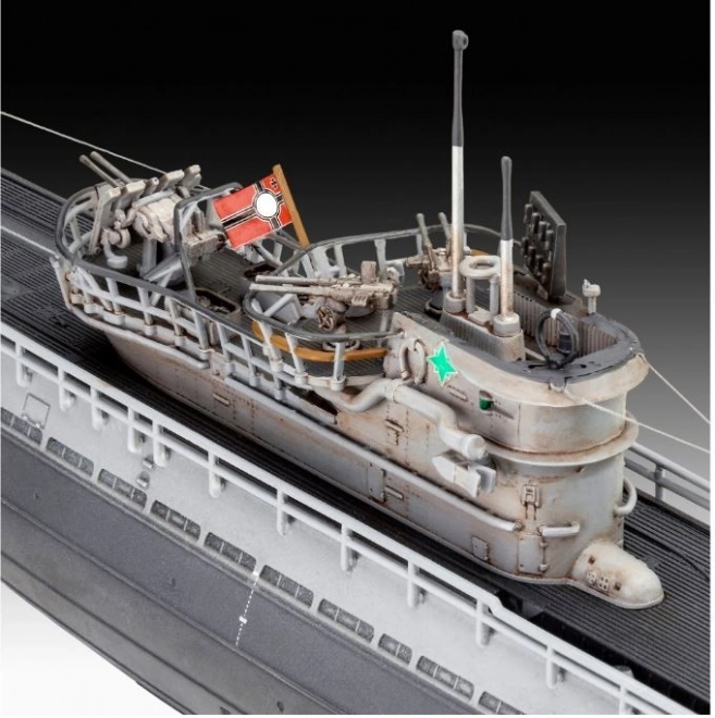 German Submarine Model Type IX C/40 1:144 Scale