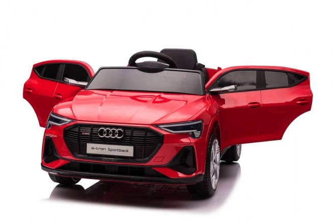Auto na akumulátor Audi E-Tron červené