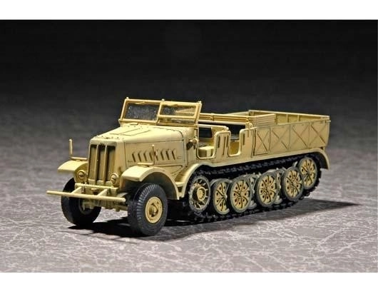 German Sd.Kfz.9 Heavy Tractor 18t Type F3 Model Kit