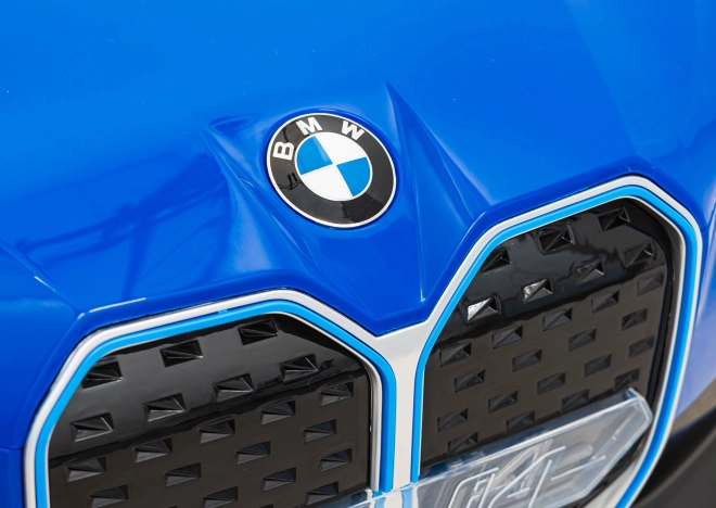 Auto BMW i4 na akumulátor pre deti biele – Modré