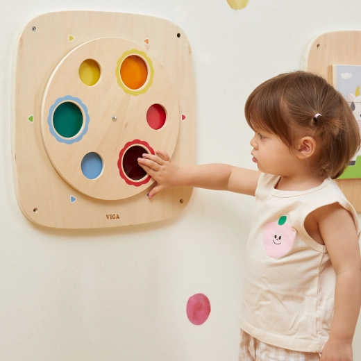 Safe wall-mounted construction