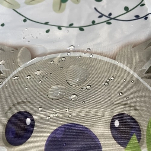 Nepremokavý materiál pre čisté papanie