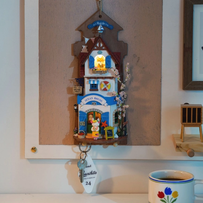 Miniature Hanging Dollhouse Island Villa