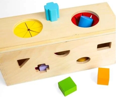 Bigjigs Toys Scatola enigmatica in legno per l'inserimento e la classificazione delle forme