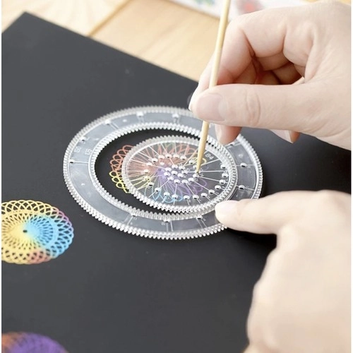 Maaleo spirograph drawing set