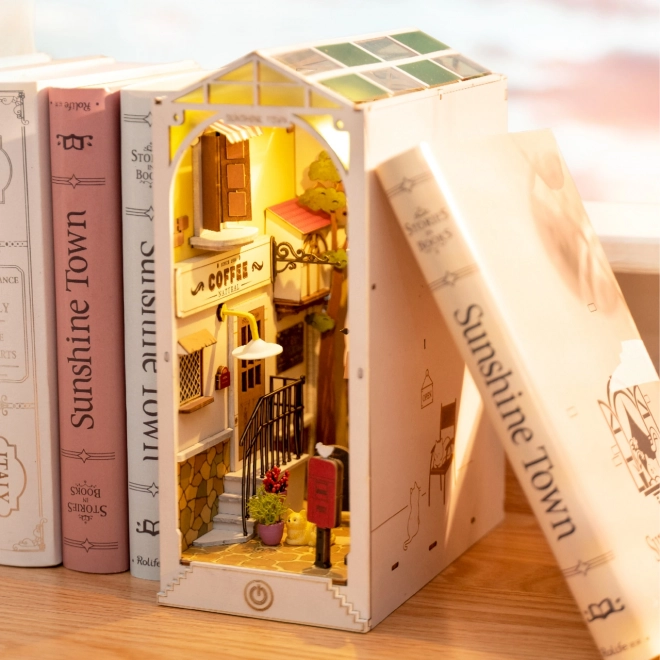 RoboTime Bookend Miniature House Sunny Town