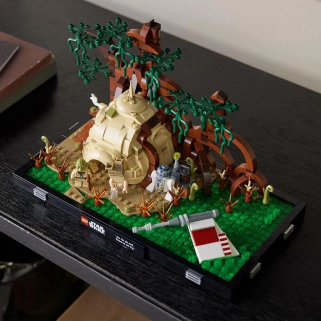 Jedi Training on Dagobah – LEGO Star Wars Diorama