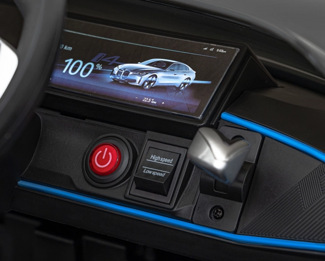 Mașină electrică BMW i4 – Černé