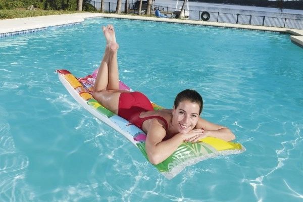 Inflatable Beach Mattress Garden