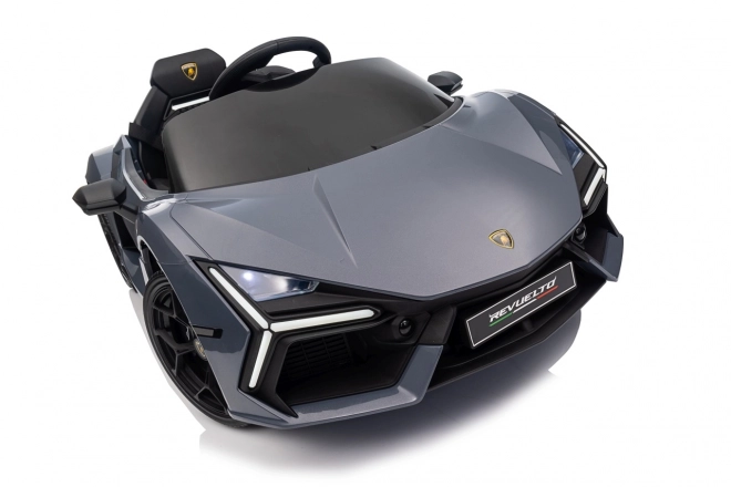 Auto lamborghini revuelto šedé