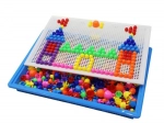 Farverig mosaik med 296 svampe
