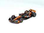Metalowy model F1 1:43 McLaren MCL38 – edycja Ayrton Senna od Bburago