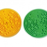 Gekleurd plastic doolhof voor kinderen en volwassenen