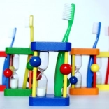 Toothbrush Holder with Hourglass Timer HESS