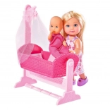 Pop Evi Love met baby en wiegje