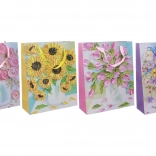 Gift bag L 31 × 40 × 12 cm – year-round mix of designs